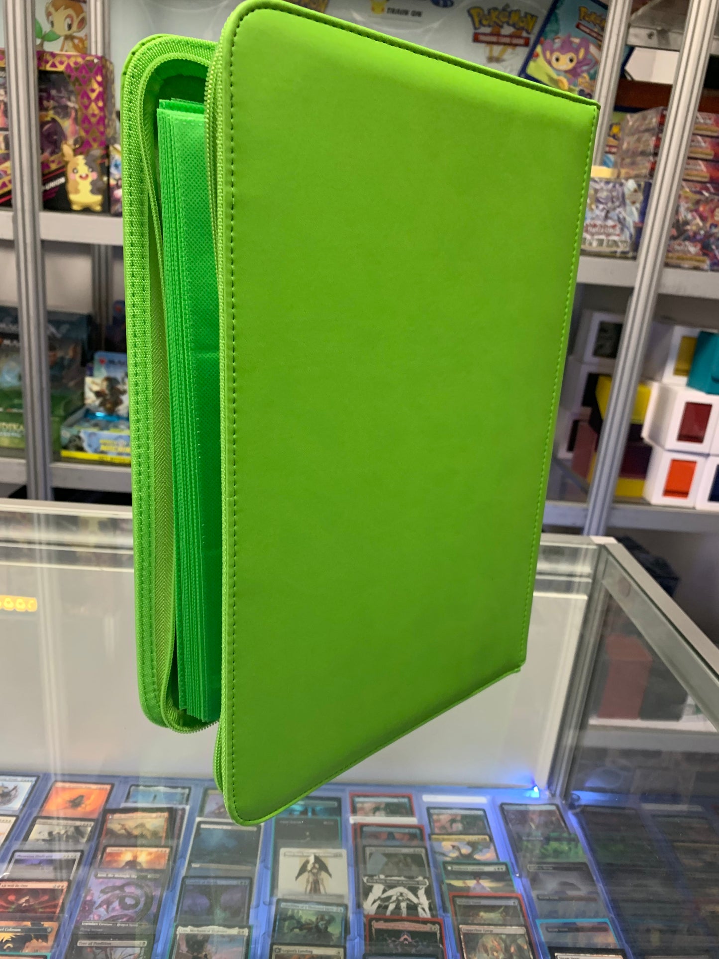 9 Pocket Zip-up Binder (360 slots)