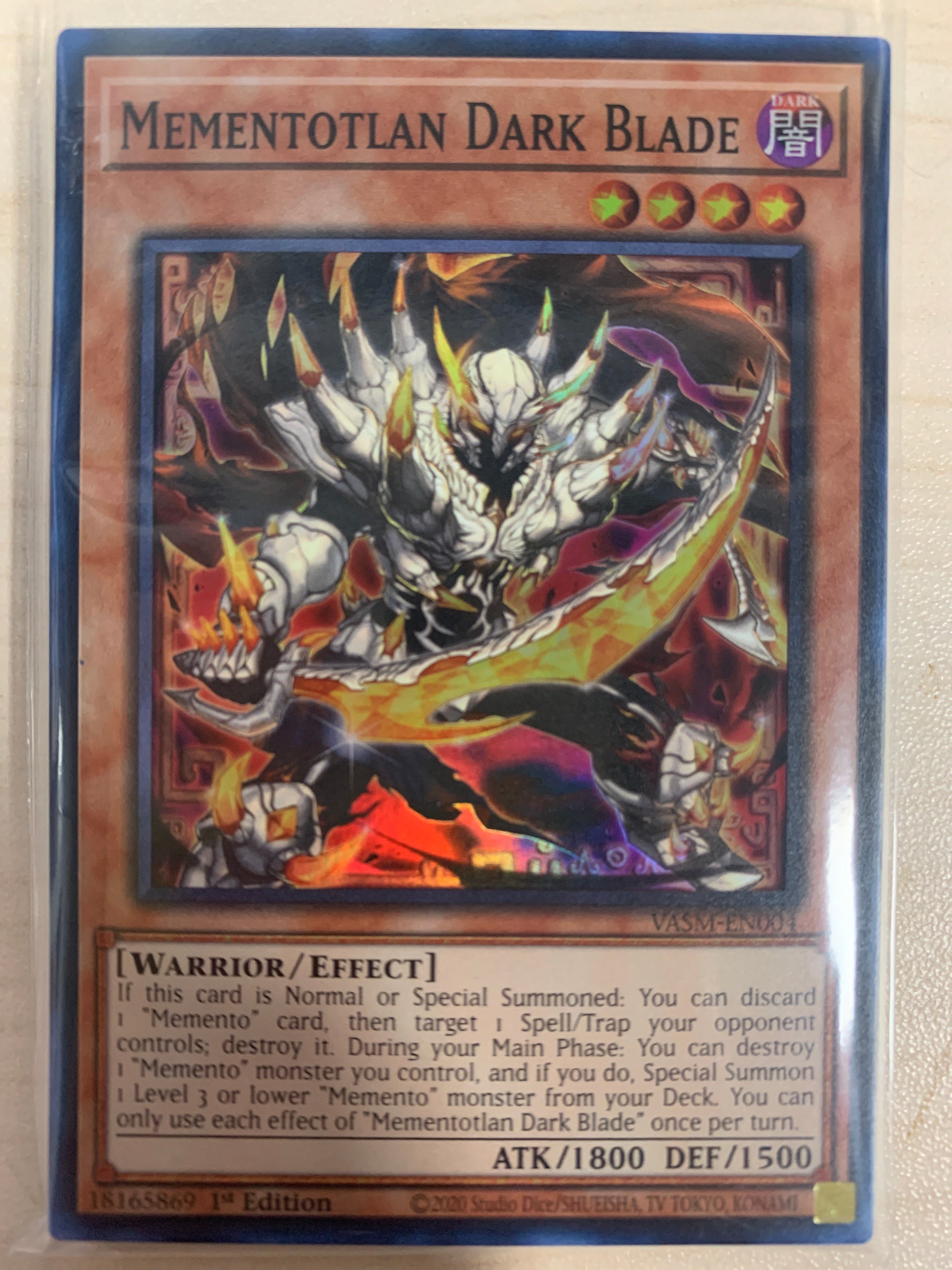 Mementotlan Dark Blade - VASM-EN004 - Super Raro - 1a edizione Mementotlan Dark Blade - VASM-EN004 - Super Raro - 1a edizione