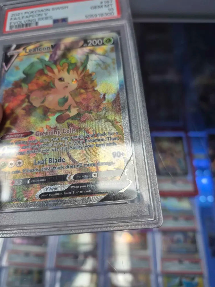 Leafeon V Evolving skies PSA 10 (Chipped)
